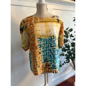 Willa Story Multi-Color Artsy Short Sleeve Top